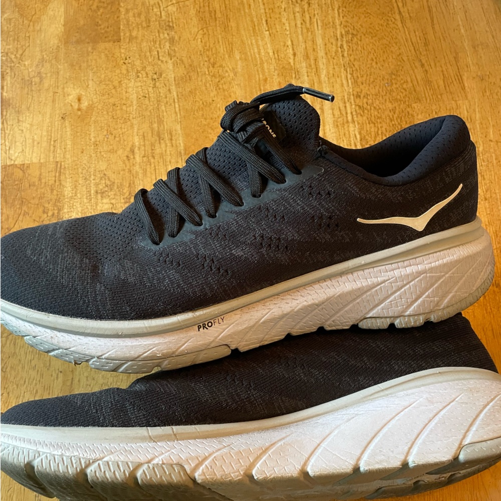 Hoka Cavu 3, size 10 Running shoe